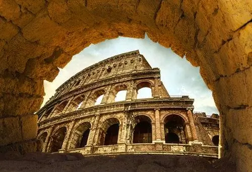 Интерьер римского Колизея