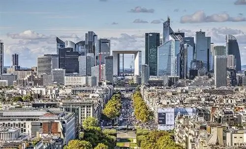 Арка де ла Дефанс в Париже