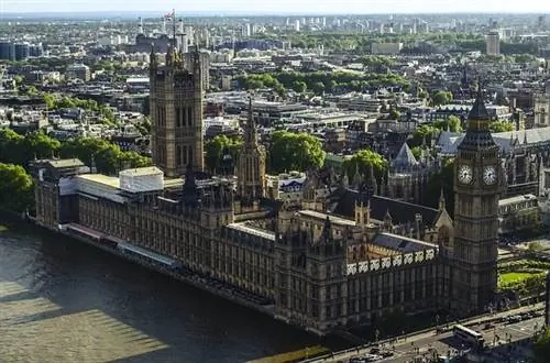 5 курьезов лондонского парламента