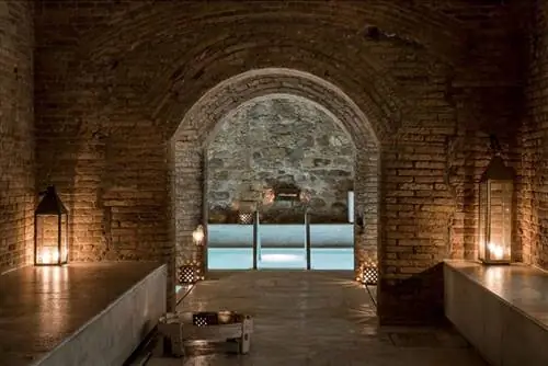 Арабские бани в Барселоне