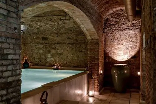 Арабские бани в Барселоне