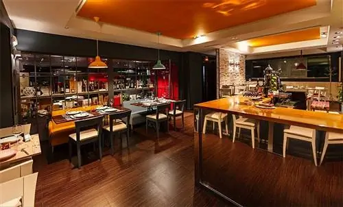 Ресторан B-nomio в Касересе