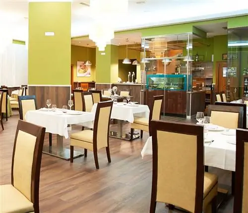 Рестораны в Касересе: Homarus