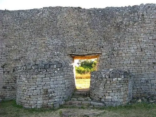 Доступ в Великом Зимбабве