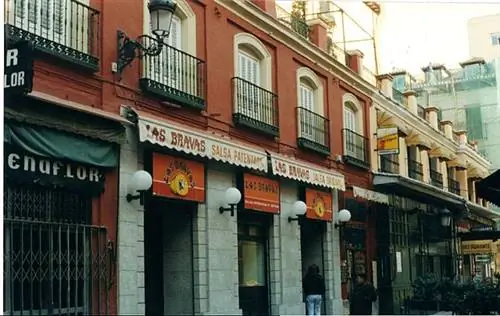 LA Bravas, тапас-бар в Мадриде