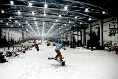 Madrid SnowZone - место для катания на лыжах круглый год