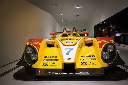 Музей Porsche в Штутгарте