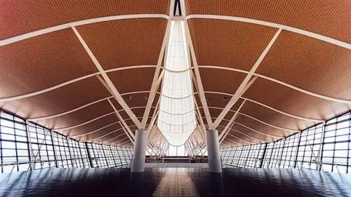 Шанхай Пудун, один из крупнейших аэропортов мира.