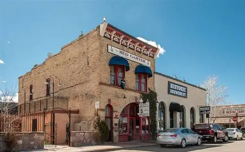 Red Garter Inn останавливает вас рядом с Гранд-Каньоном.