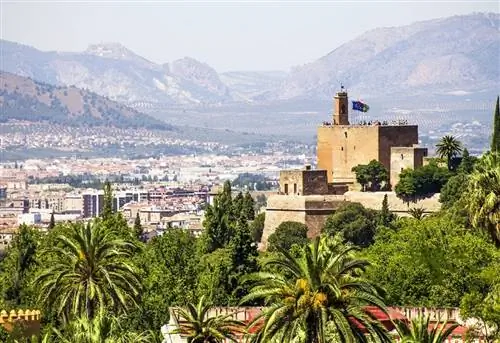 7 вещей, которые следует знать перед посещением Гранады