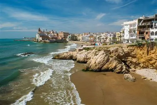 Ситжес и его усилия по развитию туризма