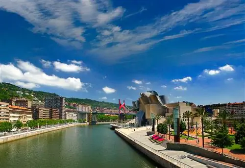 Совершим приятную прогулку по устью Бильбао