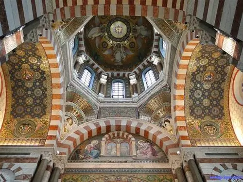 Нотр-Дам де ла Гард в Марселе