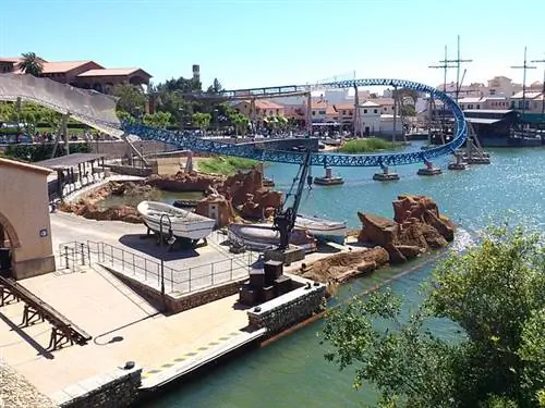 ПортАвентура, одно из направлений для подростков