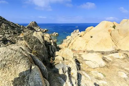 Долина Луны на Сардинии