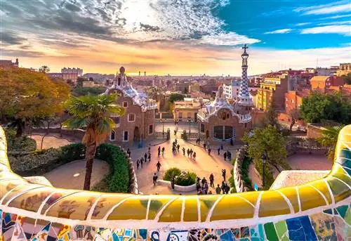 Барселона со стороны парка Гуэля