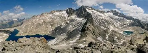 Бенаск