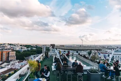 Тартановая крыша в Мадриде