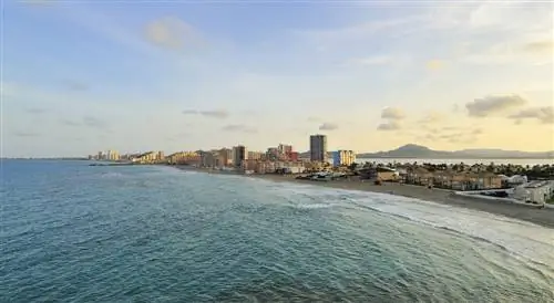 Мурсия, где можно прогуляться между двумя морями