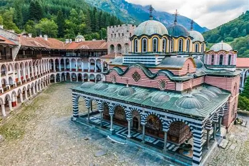 Рильский монастырь в Болгарии.