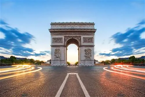 Триумфальная арка в Париже: что вы о ней не знали