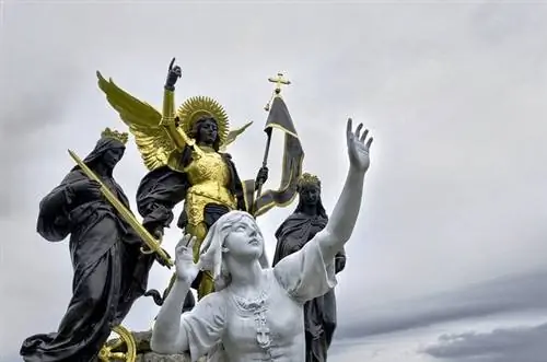 Скульптура Жанны д'Арк в Домреми-ла-Пюсель