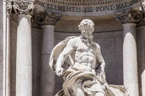 Деталь фонтана Треви