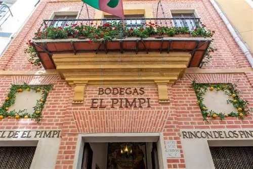 Винодельня El Pimpi в Малаге Винодельня El Pimpi в Малаге