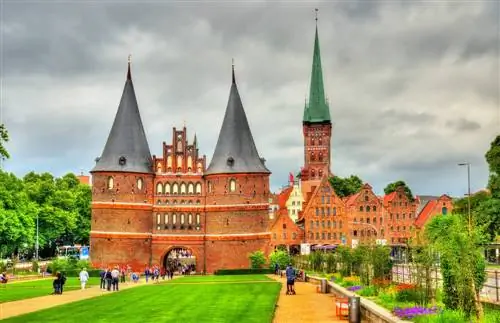 Хольстенские ворота в Любеке