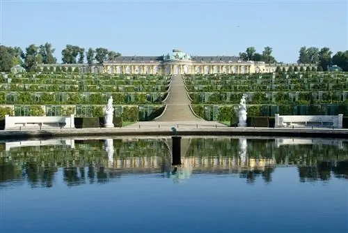 Дворец Сан-Суси в Потсдаме