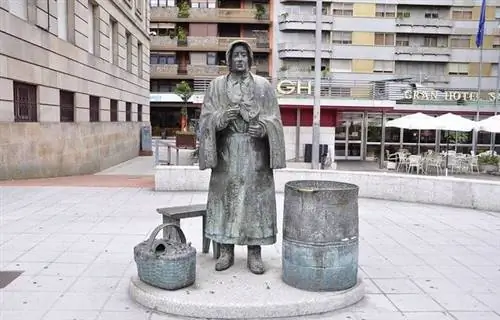 Памятник каштану Памятник каштану