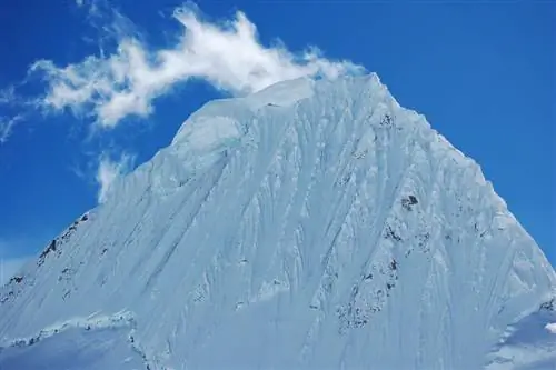 Вид на Альпамайо