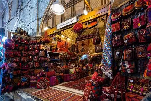 Интерьер базара Вакиль в Ширазе