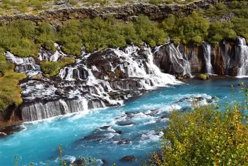 Вид на водопад Храунфосс