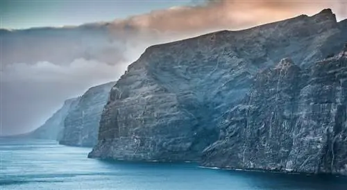 Скалы Лос Гигантес на Тенерифе