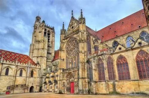 Откройте для себя культурные сокровища Сена