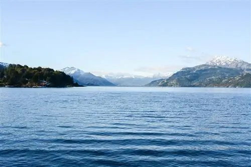 Озеро Буэнос-Айрес в Аргентине.