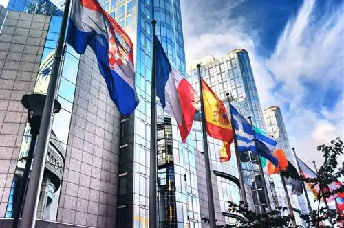 Европейские страны, которые принимают больше всего иммигрантов