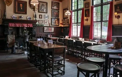 Кафе Vissinghle в Брюгге