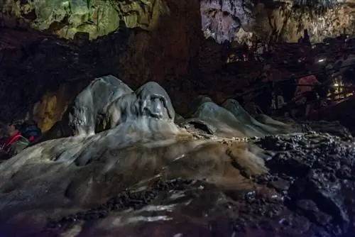 Скальное образование в Валь Поркеро