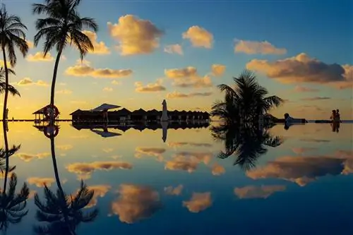 Есть 3 ОСНОВНЫХ различия между бюджетной поездкой на Мальдивы и роскошной поездкой