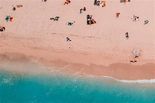 Новый рейтинг САМЫХ ХУДШИХ пляжных направлений мира включает 3 города США