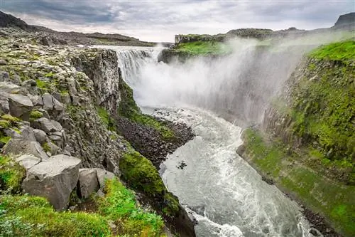 10 важных остановок на кольцевой дороге Исландии