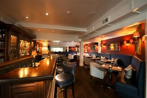 BurleighInterior--¼Merriam003