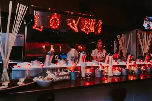 - Хайди Кирн Фростед The Boathouse Waterfront Hotel Kennebunkport Maine -118498