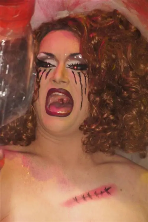 Саутерн-Дрэг-Буркхарт'с-Паб-2