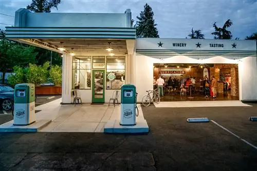 Гурман за 60 секунд! 13 модных ресторанов на бывших заправках