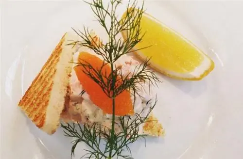 Скагенский тост с креветками, укропом и рыбной икрой