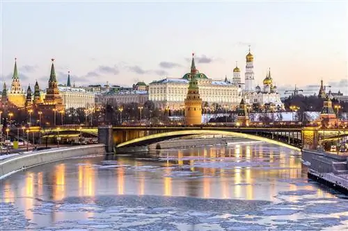 Это прозвучит безумно, но Россия полна потенциала для медового месяца