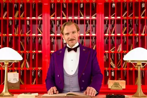 В каком из этих 10 знаменитых отелей вы бы остановились?